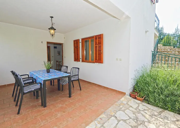 Josip Διαμέρισμα *