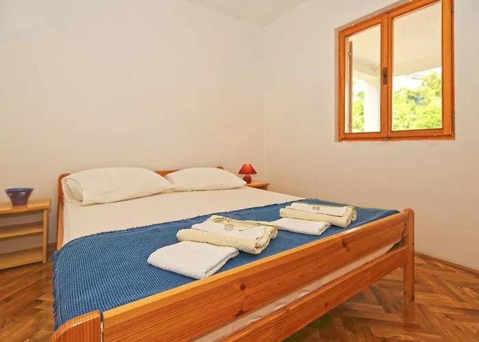 Josip Διαμέρισμα *