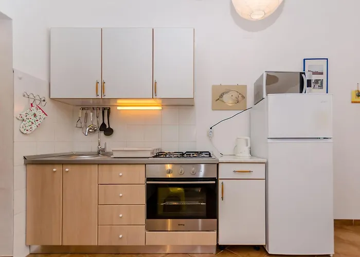 Josip Διαμέρισμα *